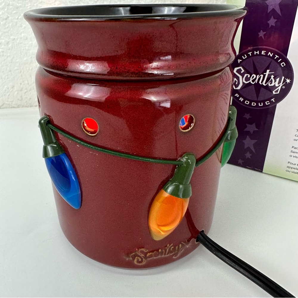 Scentsy Holiday Lights Full Size Warmer color Bulbs Working Christmas Decor